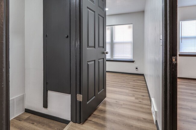 Foto del edificio - 321 NW 84th St