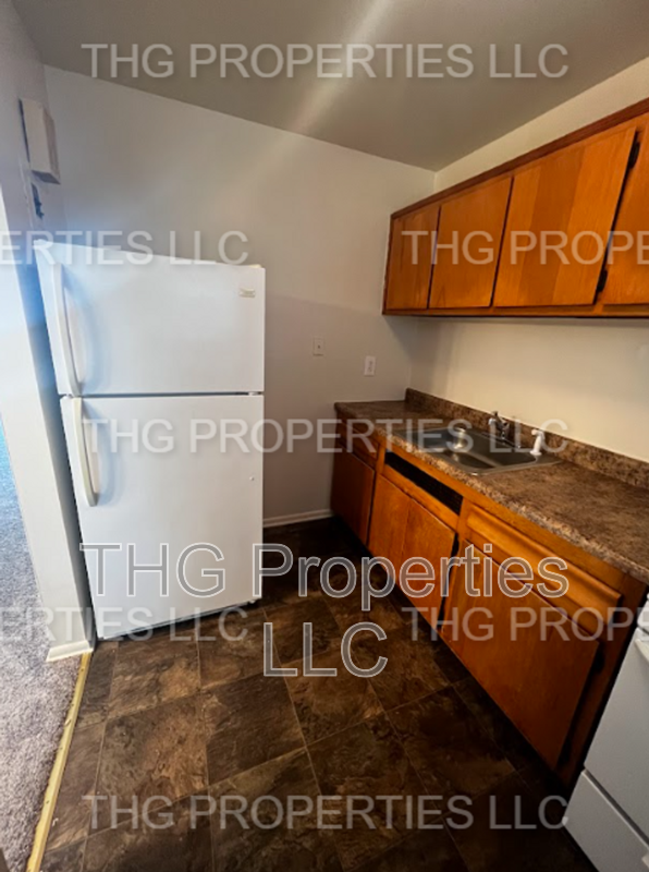 Building Photo - 27-55 Green Street APT# 54A