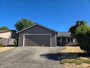 Building Photo - 4631 Cherrybud Ct SE