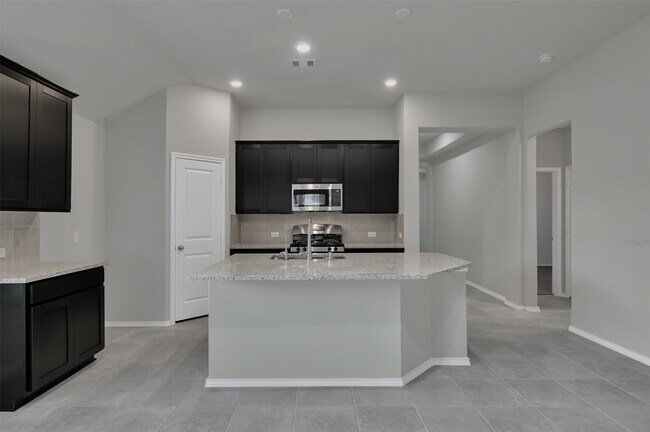 Foto del edificio - 516 Chestnut Reef Ct