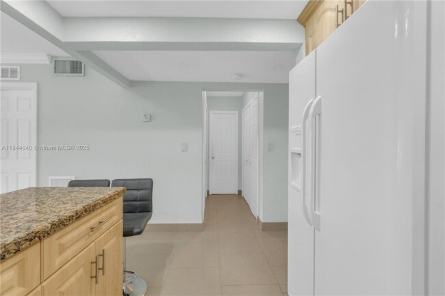 Foto del edificio - 17101 NW 57th Ave