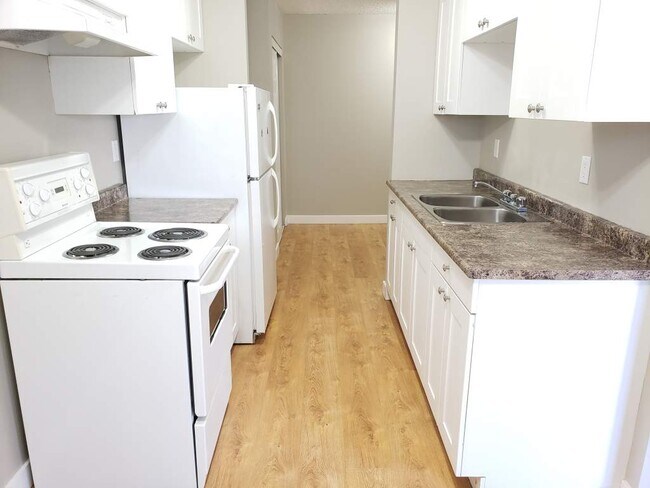 Photo du bâtiment - Trina Place Apartments