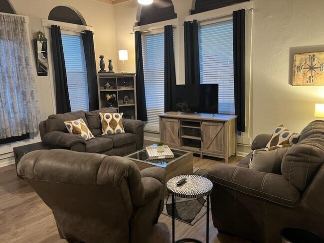 Sala de estar acogedora - 229 Broadway St