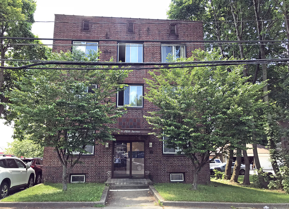 Primary Photo - 4-6 5th Ave
