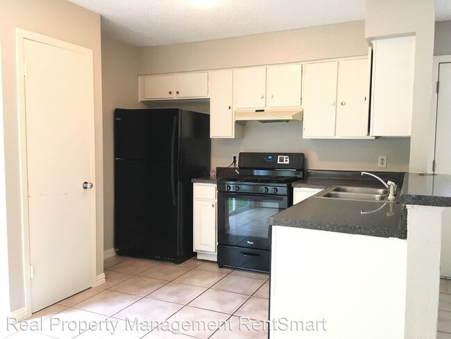 Building Photo - 4905 Merritt Cir