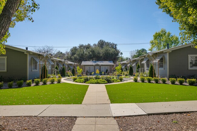 Foto del edificio - 1620 Whitefield Rd