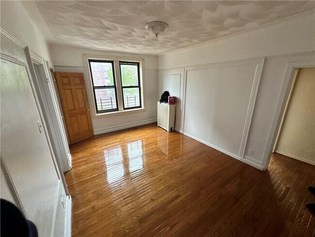 Building Photo - 545 Brooklyn Ave