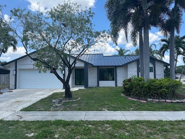 Primary Photo - 860 Brightwood Way