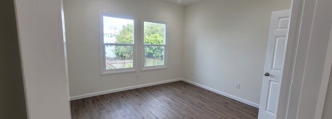 Bedroom 2: spacious room, decent size closet - 646 10th Ave