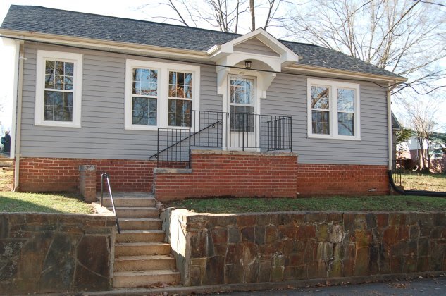 Primary Photo - 207 Jefferson St
