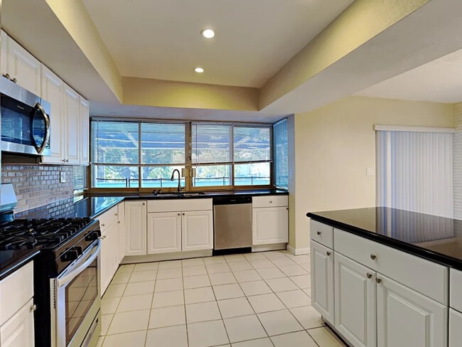 Foto del edificio - 3822 S Lake Terrace