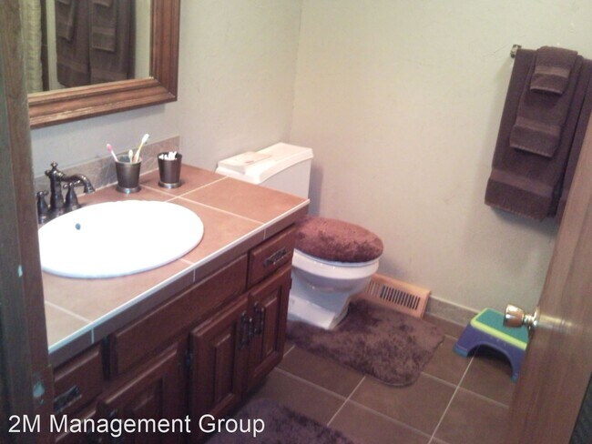 Building Photo - 4 br, 3 bath House - 115 Hilton Drive