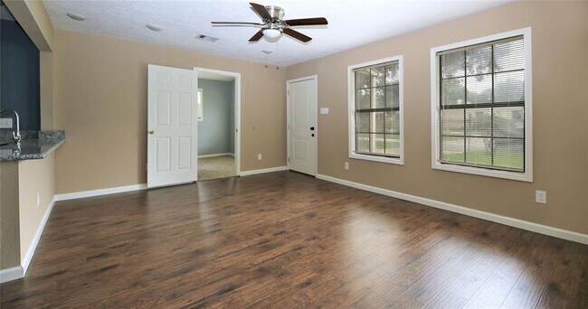 Building Photo - 5126 Northridge Dr
