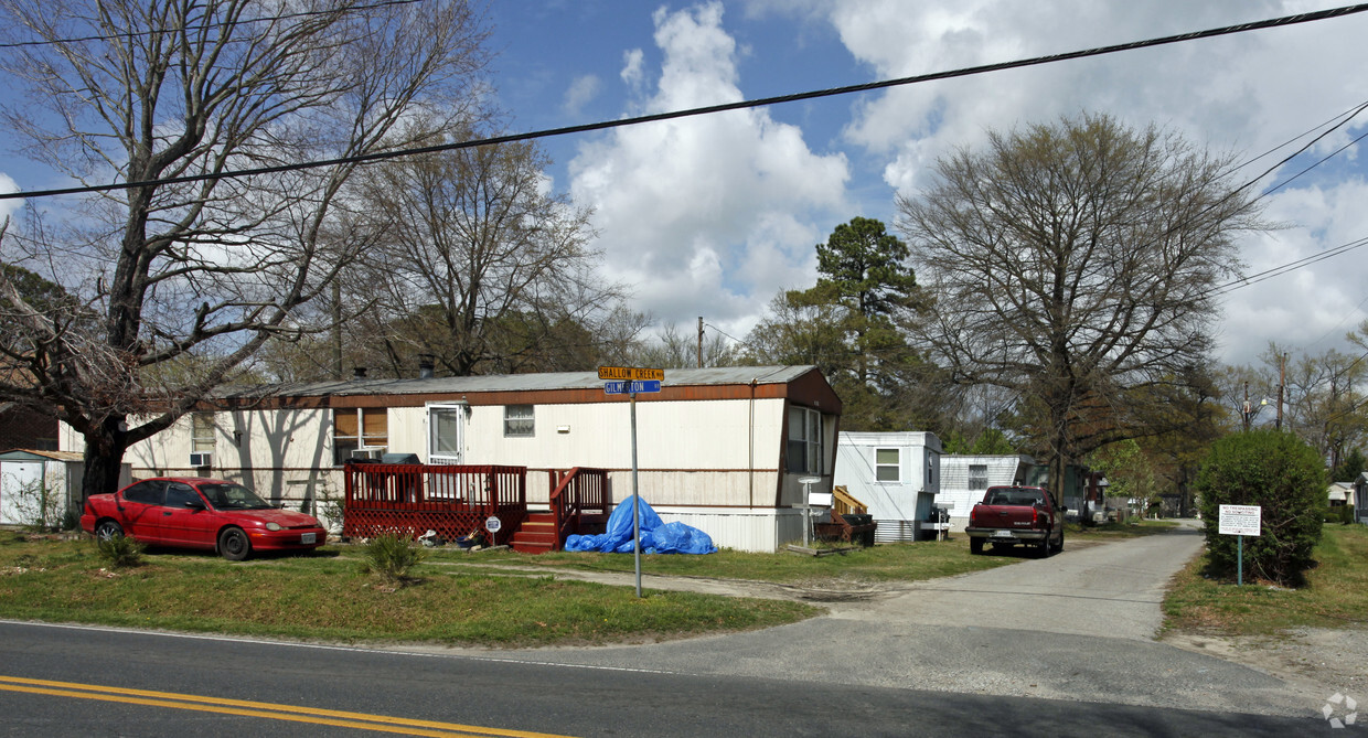 Building Photo - BARNES TRAILER PARK