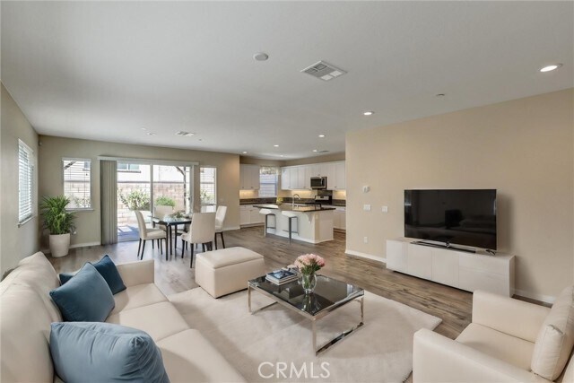 Foto del edificio - 6342 Keystone Way