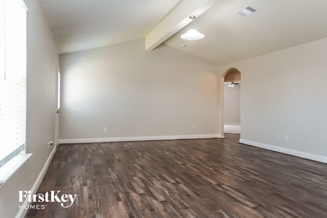 Foto del edificio - 1001 Walnut Ln