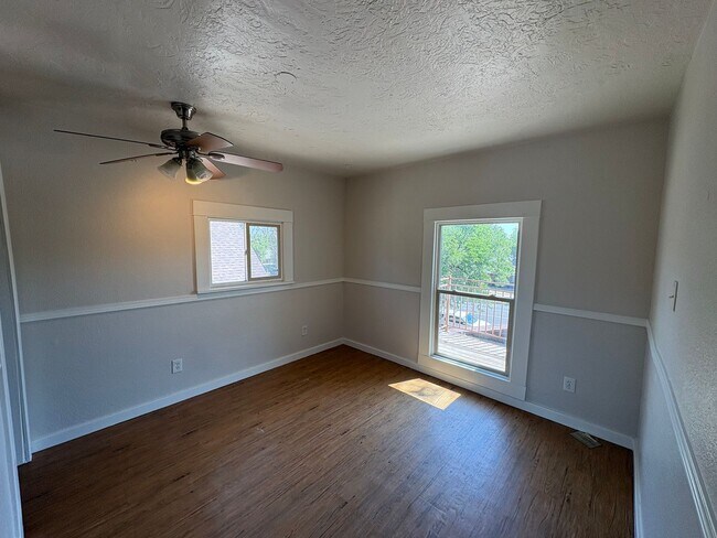 Building Photo - Private Suites in a Beautiful Shared Home Near UNC & Coffee Shops