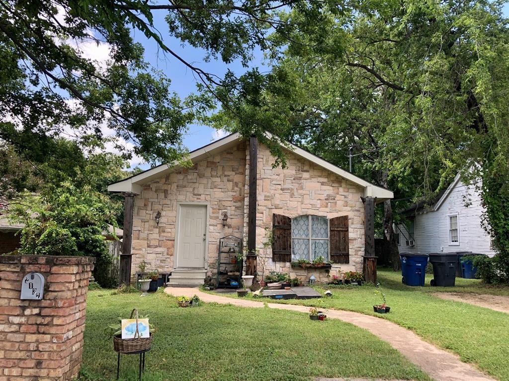 Primary Photo - 2137 Hondo Ave