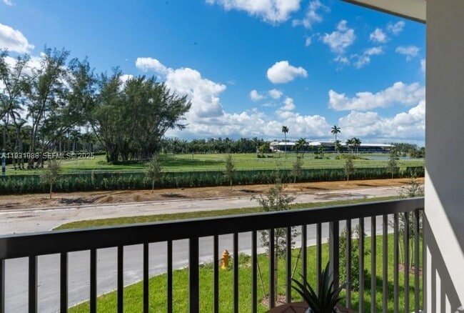 Foto del edificio - 2308 E 4th Ave