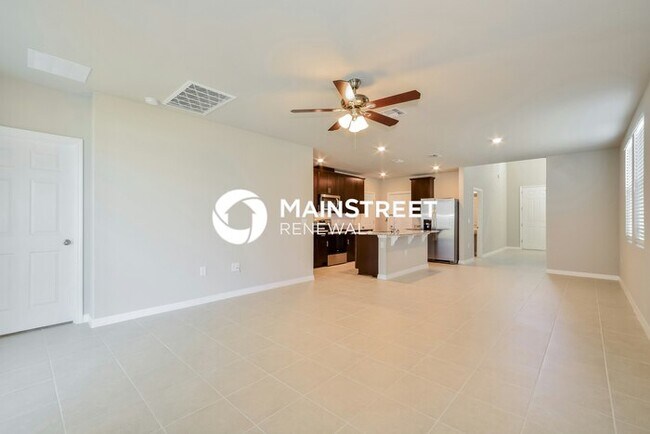 Building Photo - 4 Bedroom Pet-Friendly Home in St. Cloud, FL with Main Street Renewal