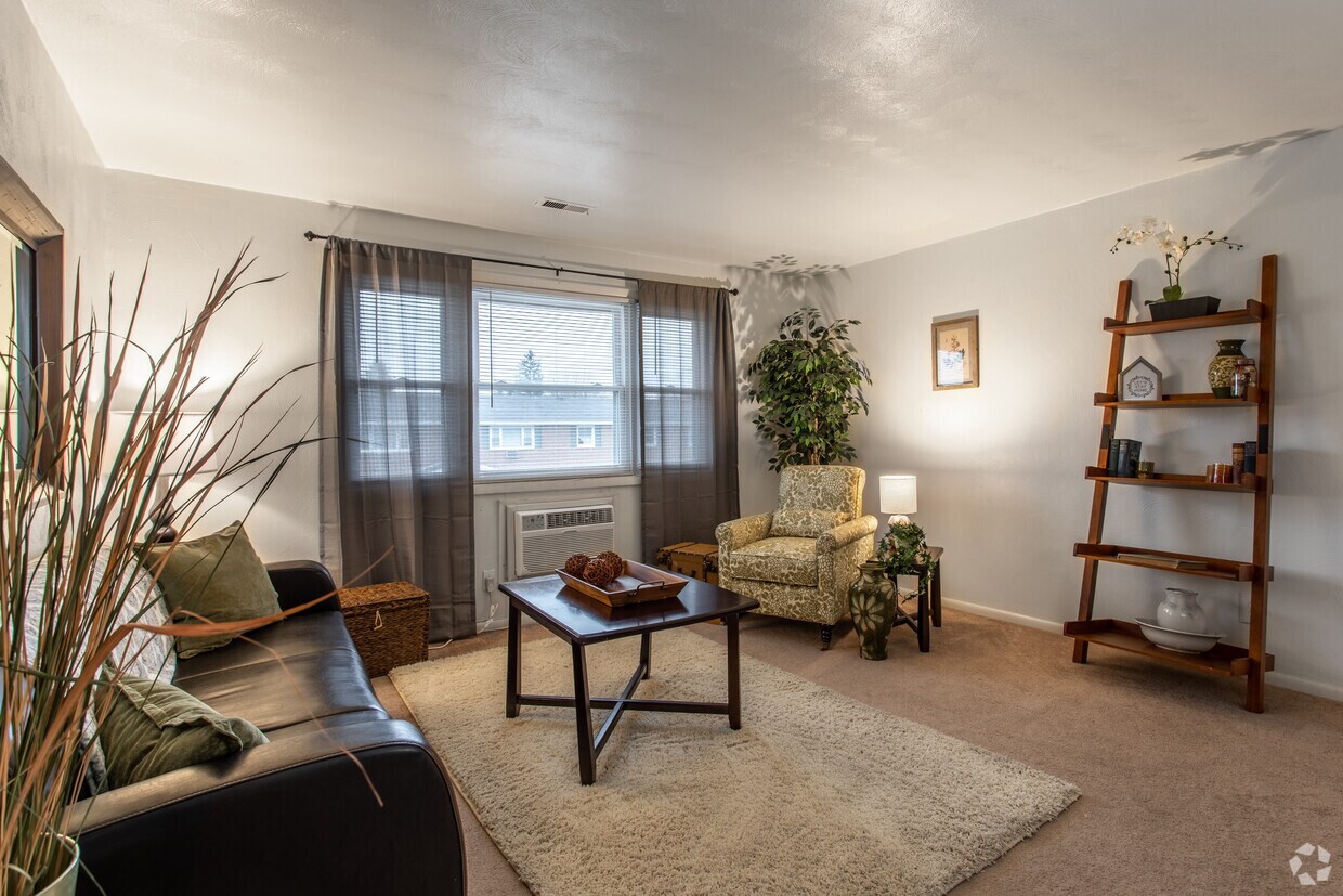 Ivy Manor Apartments Apartments in Fairborn, OH