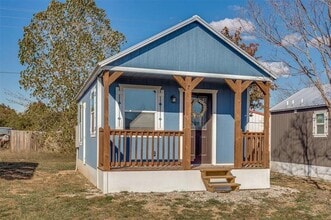 Building Photo - 5001 Knob Hill Rd