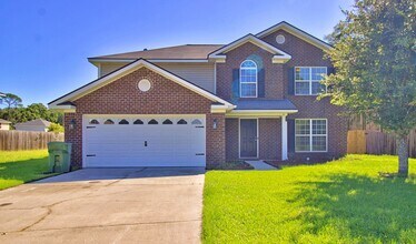 Building Photo - 305 Largo Ct