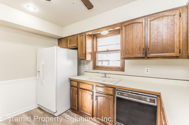 Building Photo - 3 br, 2.5 bath House - 608 NW Beechwood St