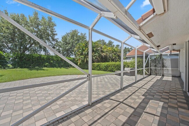 Building Photo - 3800 Miramontes Cir
