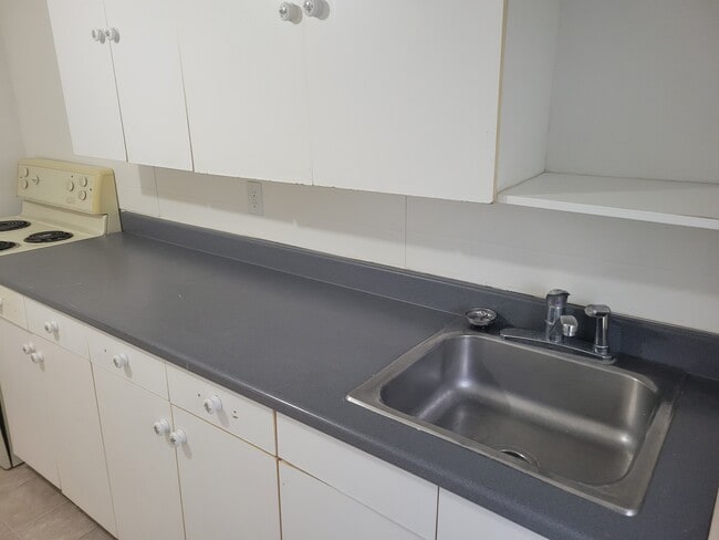 Building Photo - Nestled in the heart of historic Pictou