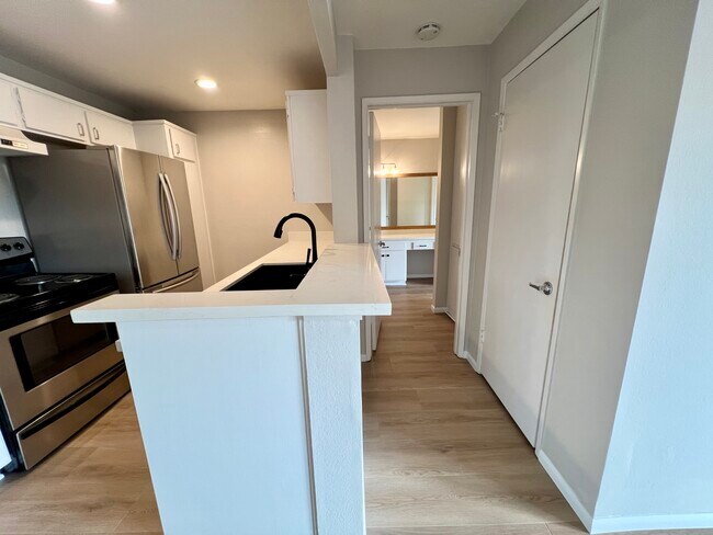 Foto del edificio - 8163 Redlands St