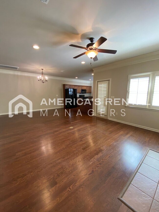 Foto del edificio - MOVE IN SPECIAL!!! - Townhome For Rent in Edenton Subdivision! Available to View Now!!! -REDUCED ...