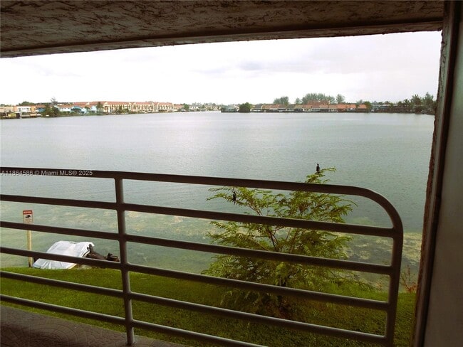 Foto del edificio - 2750 W 60th St
