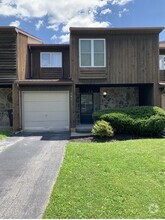 Building Photo - 345 Tamarack Dr