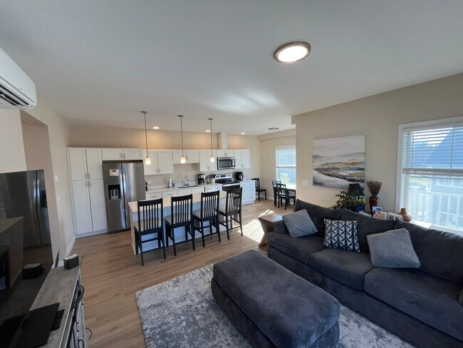 Sala de estar/Cocina - 28 Pacer Way