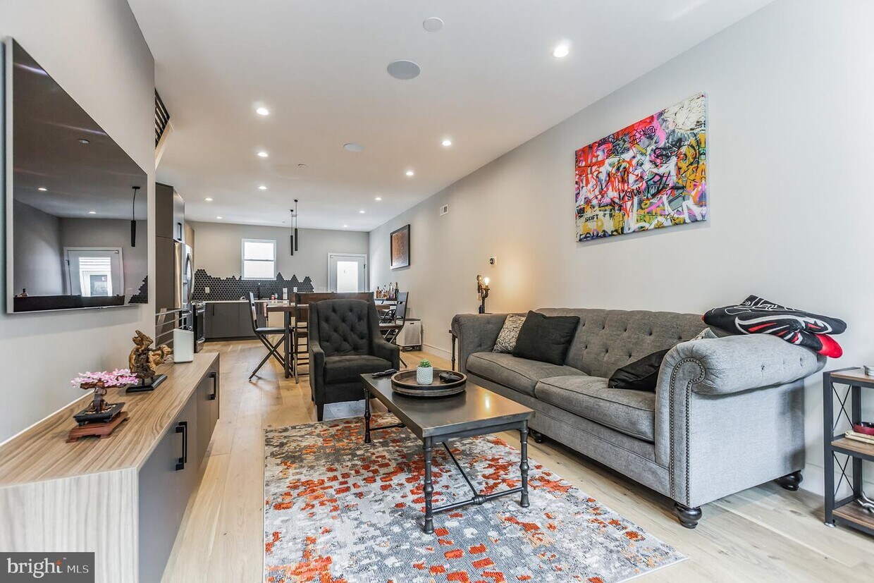 Foto principal - 2665 Tilton St