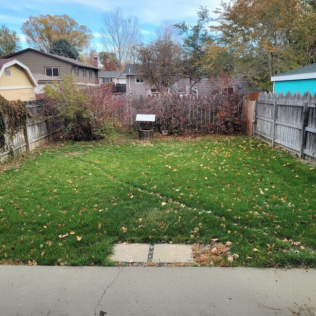 Foto del edificio - Heights 4 Bedroom Duplex w/ Garage & Fenced Yard