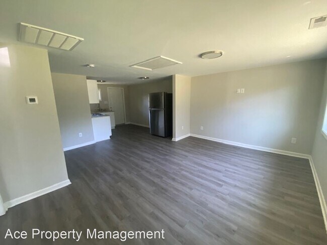 Building Photo - 2 br, 1 bath House - 808 Campbell Street U...