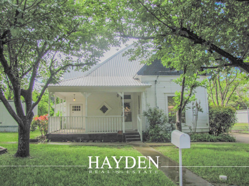 Primary Photo - 2270 W Tarleton