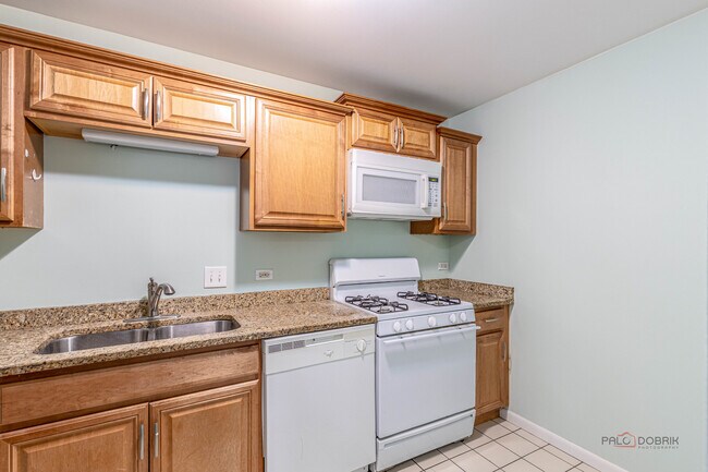 Building Photo - 1147 Miller Ln