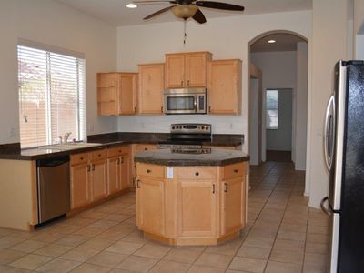 Building Photo - 1517 W Windsong Dr