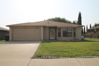 Building Photo - 2804 Derby Dr