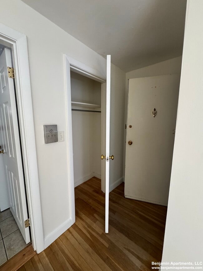 Foto del edificio - 44 Harvard Ave