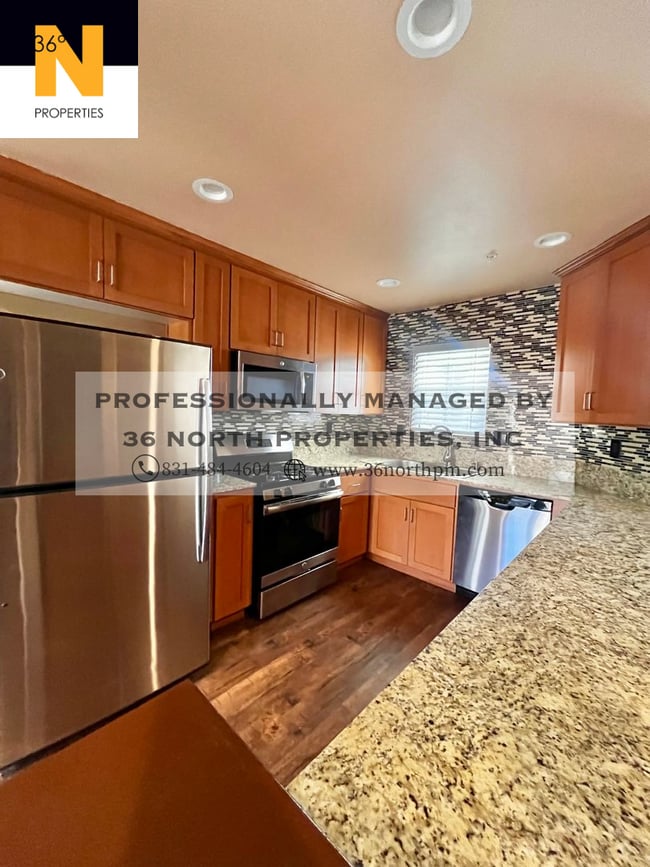Building Photo - Charming 3-Bedroom Home in Desirable Bolsa...