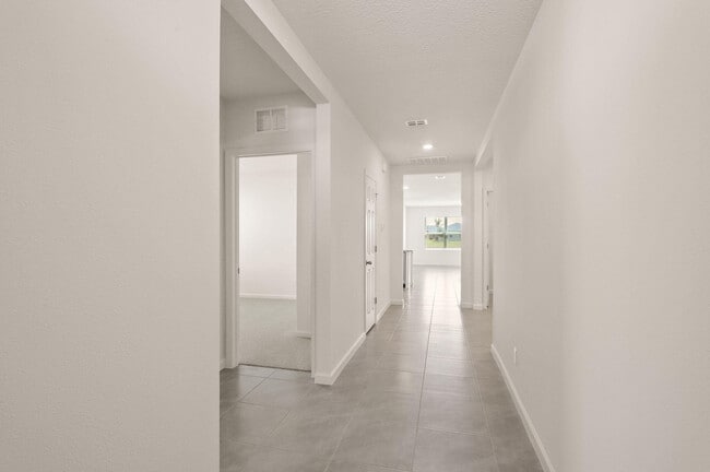 Building Photo - 9809 Southwest