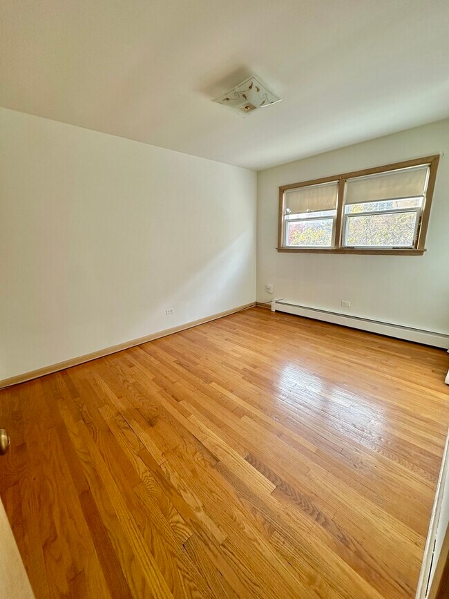 Foto del edificio - 7845 W Lawrence Ave