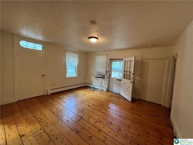 Building Photo - 1450 Church Ln