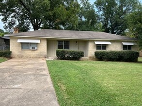 Building Photo - 2505 Willow St