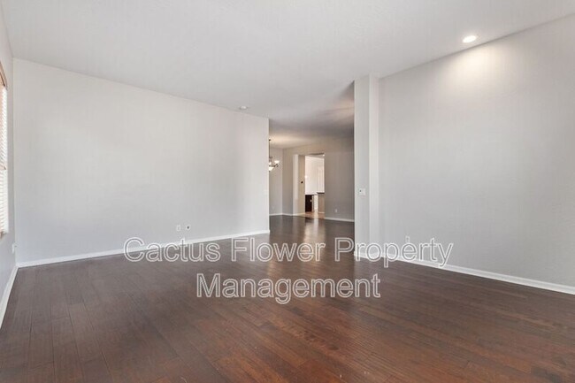 Building Photo - 1791 W Maplewood Pl