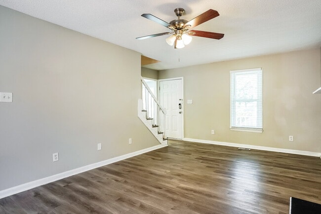 Building Photo - 4912 Matlock Ct